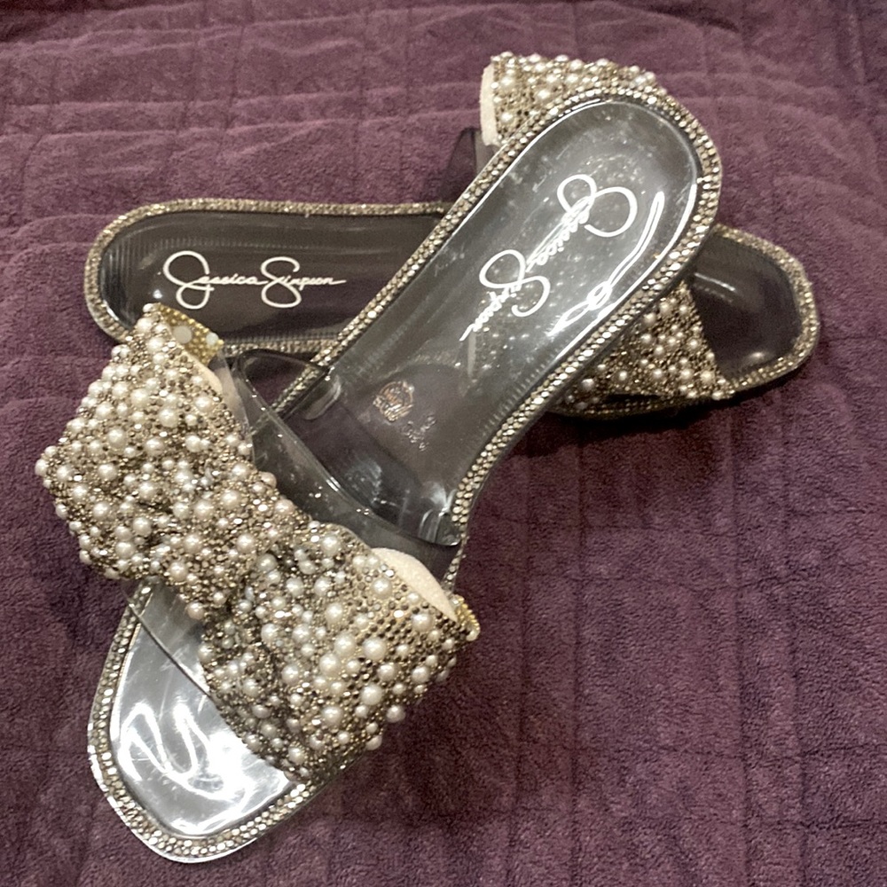 Jessica Simpson Kilenya Flat in Smoke